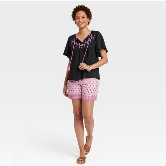 Knox Rose Flutter Short Sleeve Embroidered Black/Purple Top Size: Extra Small - Picture 4 of 4